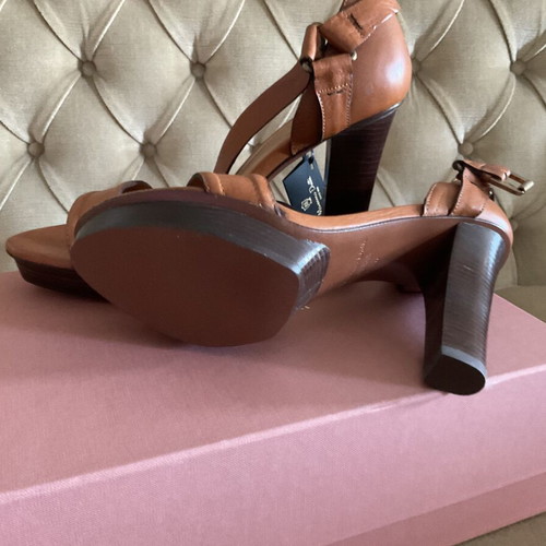 Massimo Dutti pumps, tan