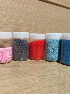 Beads in 5 different sizes and colors like new