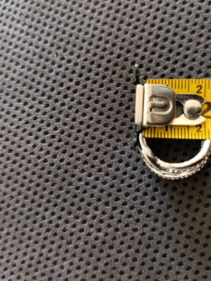 Silver ring like new, does not tarnish 2.1
