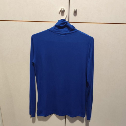 Blue turtleneck blouse like new made of viscose