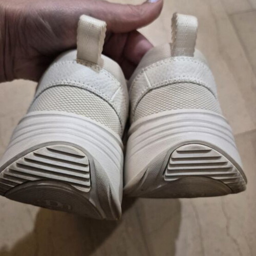 Ugg Australia white sneakers like new, size 40, chunky style