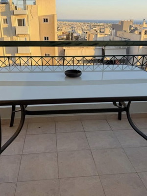Garden table 1.53x98 with 3 chairs like new