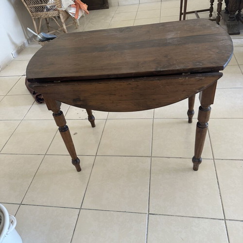 Antique folding kitchen table used, dimensions 1.02/1.04 x 0.77 m