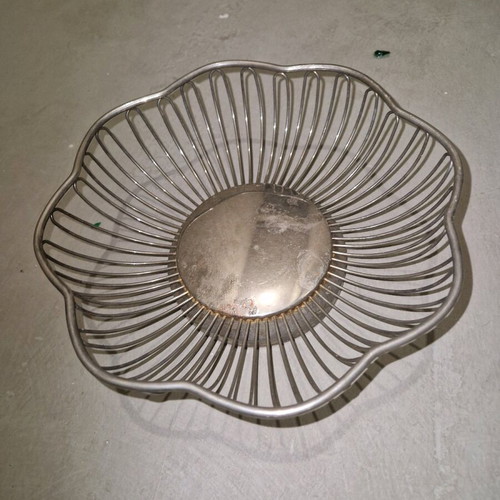 Metal fruit bowl used basket