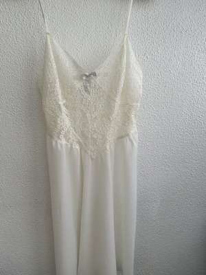 Coquette vintage nightgown with ivory lace new, size M