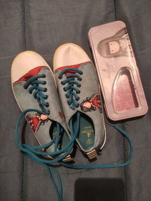 Santoro children's shoes new size 35 with gift school pencil case