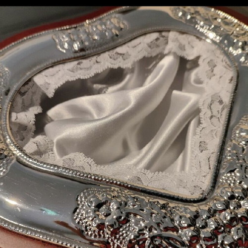 Silver wedding crown box heart-shaped new with satin fabric