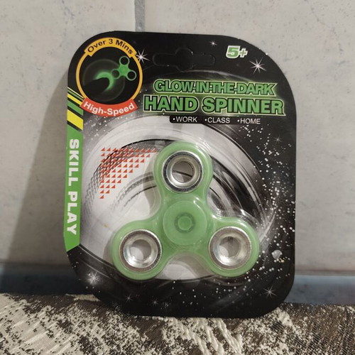 Skill Play Glow-in-the-Dark Hand Spinner green new