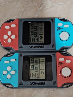 Tetris game consoles like new, set of two