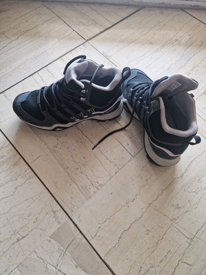 Adidas Terrex waterproof hiking boots like new, size 36