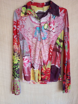 Vintage Y2K Creola shirt colourful printed pattern, like new, size 42
