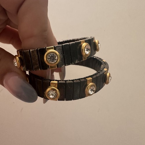 Elastic metallic bracelet set used, black and silver