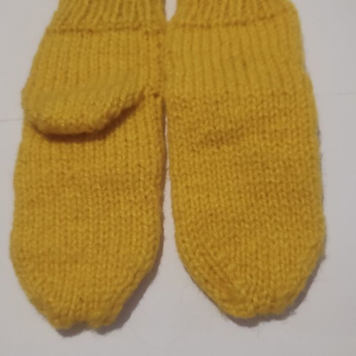 Yellow children's mittens