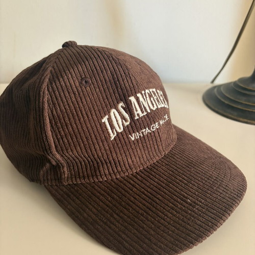 Los Angeles corduroy hat like new, brown, jockey style