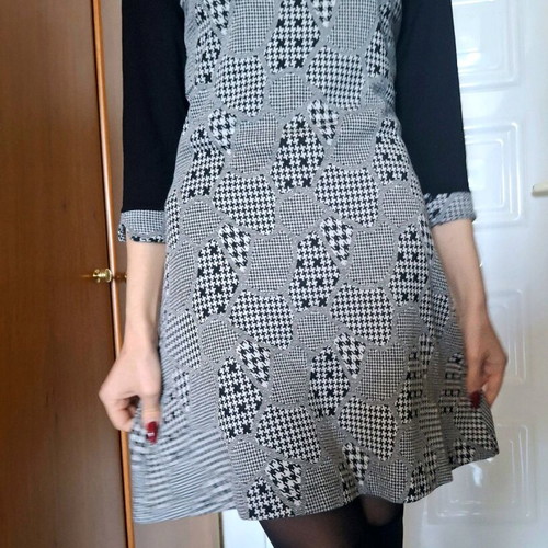 Pied-de-poule dress like new, black and gray