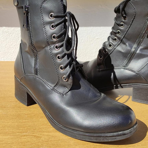 Hunter black ankle boots used, size 39, low heel
