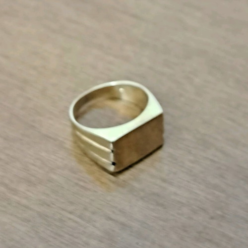 Chevalier ring silver 925 with 14K gold element like new, minimal