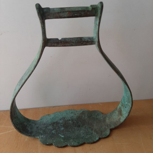 Horse stirrup used, bronze with green patina