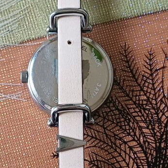 Loisir women's watch like new with black leather strap and rose gold details