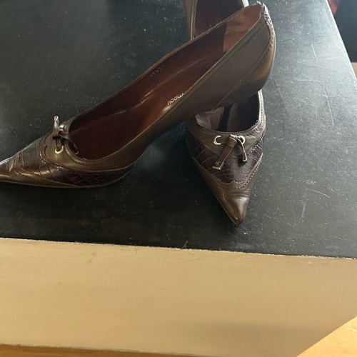 Kalogiou brown pumps with low heel like new, size 40