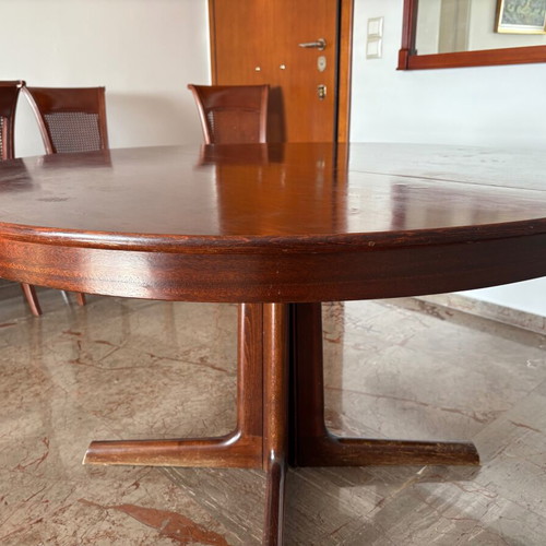 Rosewood Dining Table used, extends for 8 to 12 people, 50 years old