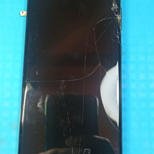 Samsung Galaxy S21 Ultra 5G screen broken, used, with battery and parts