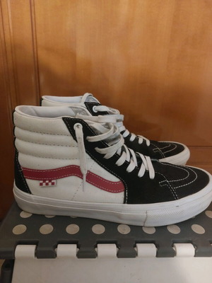 Ботуши Vans Skate Sk8-Hi като нови, черно и бяло