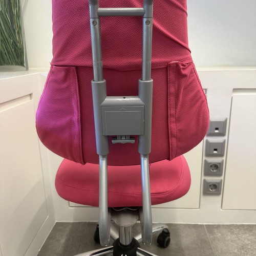 Student Children's Office Chair like new, adjustable backrest