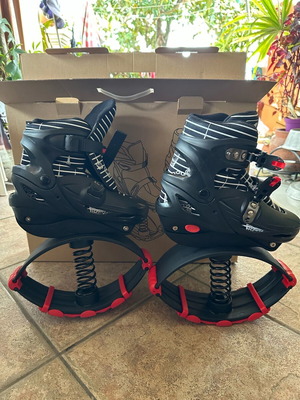 Jump Shoes Fei Yue size Large like new