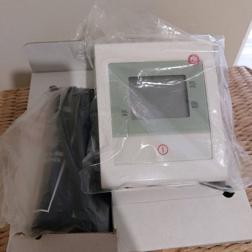 Pic Classic Check electronic arm blood pressure monitor new