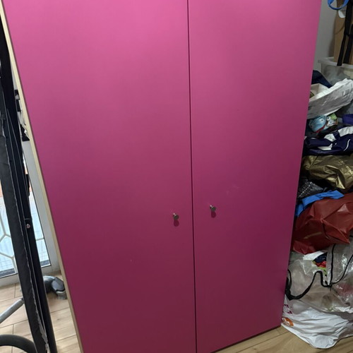 Wardrobe like new, good quality