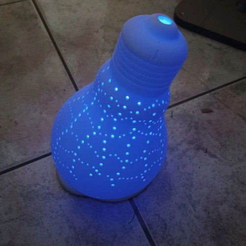 Ceramic color-changing table lamp like new