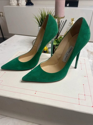 Jimmy Choo suede green pumps size 37.5 like new