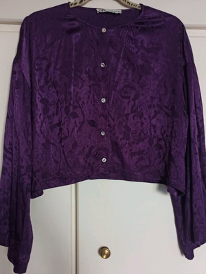 Zara purple crop satin shirt with embossed designs like new