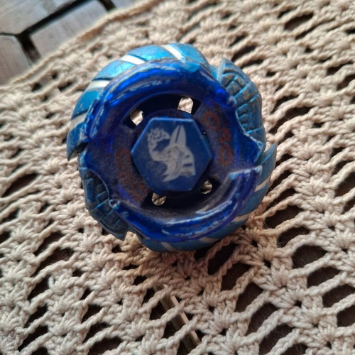 Beyblade Metal Fury Anubis metal character