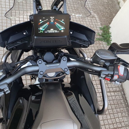 Zontes 350 T2 2023 motorcycle like new with central luggage box