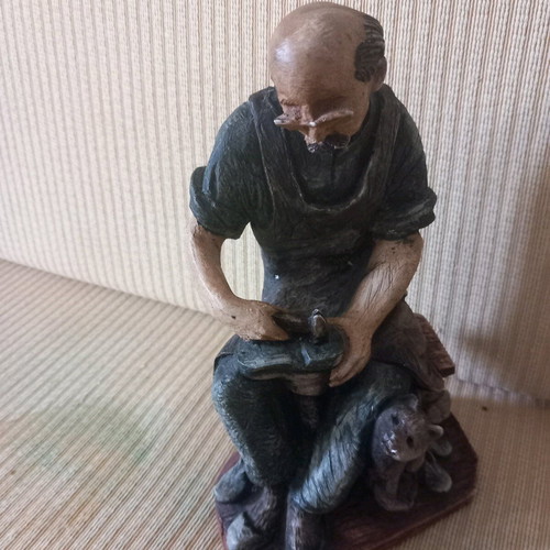 Ceramic O Tsagkaris decorative like new
