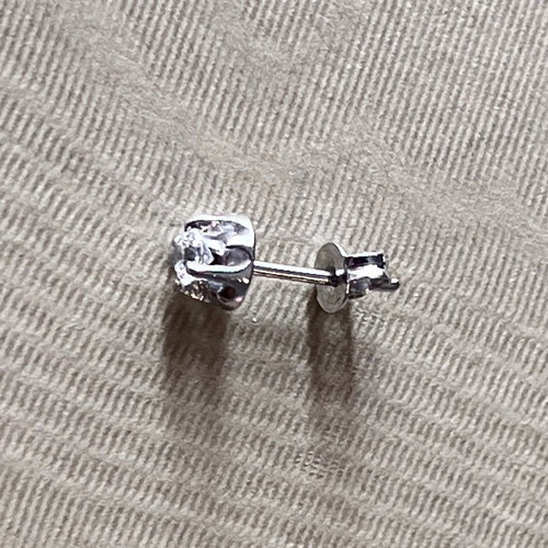 Single white gold k14 earring with zirconia new