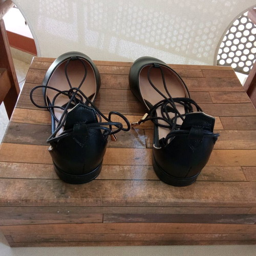 Glorish flat shoes with laces, new, size 36, black