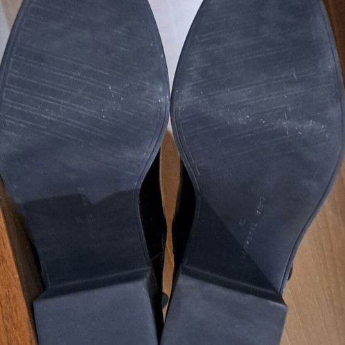 Zara black ankle boots like new, size 39, PU material