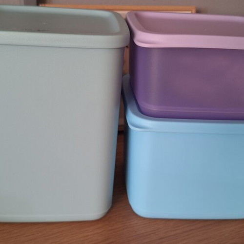 Tupperware set of 3 classic square containers, new