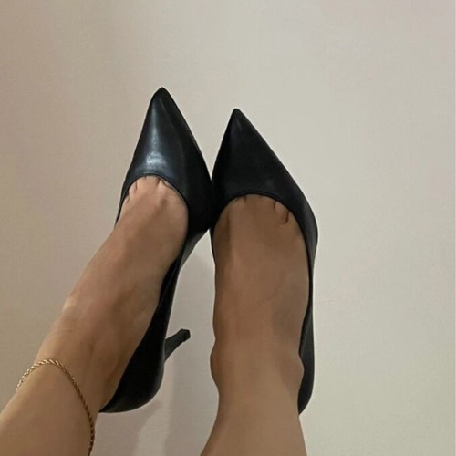 A To Z Greek leather low heel pumps black like new, size 38