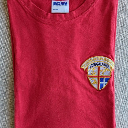 T shirt Lifeguard Sol's size L red like new
