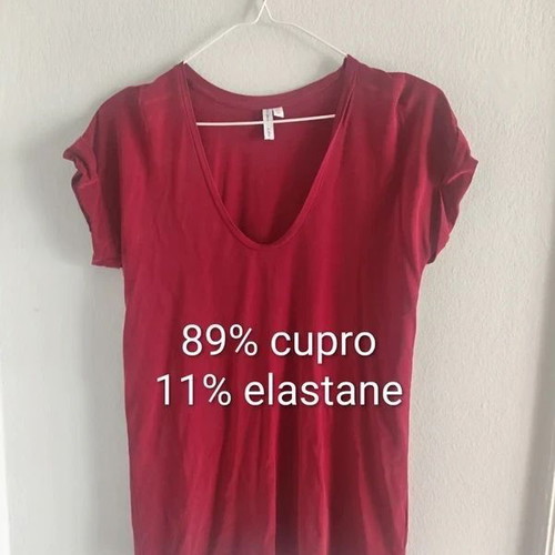 & Other Stories women's cupro T-shirt V-neck like new, red, XS/S
