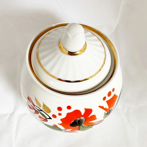 Vintage Chaika Krasnodar porcelain sugar bowl with poppy flowers like new