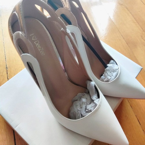 Deezee pumps new, white with rose-gold details, size 41