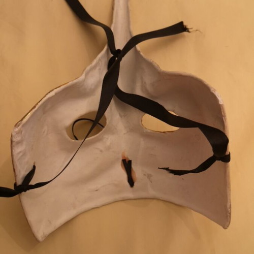 Venetian face mask