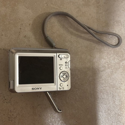 Sony Cyber-shot DSC-S930 10.1MP digital camera non-functional for parts
