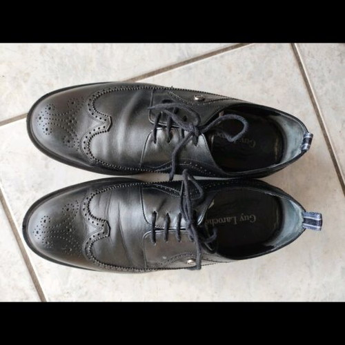 Guy Laroche men's leather shoes size 40 like new, black casual