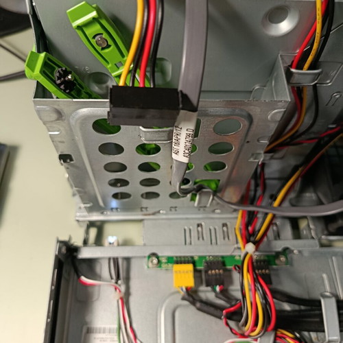 Fujitsu ESPRIMO E710 E85+ SFF PC like new, ideal for office and projects